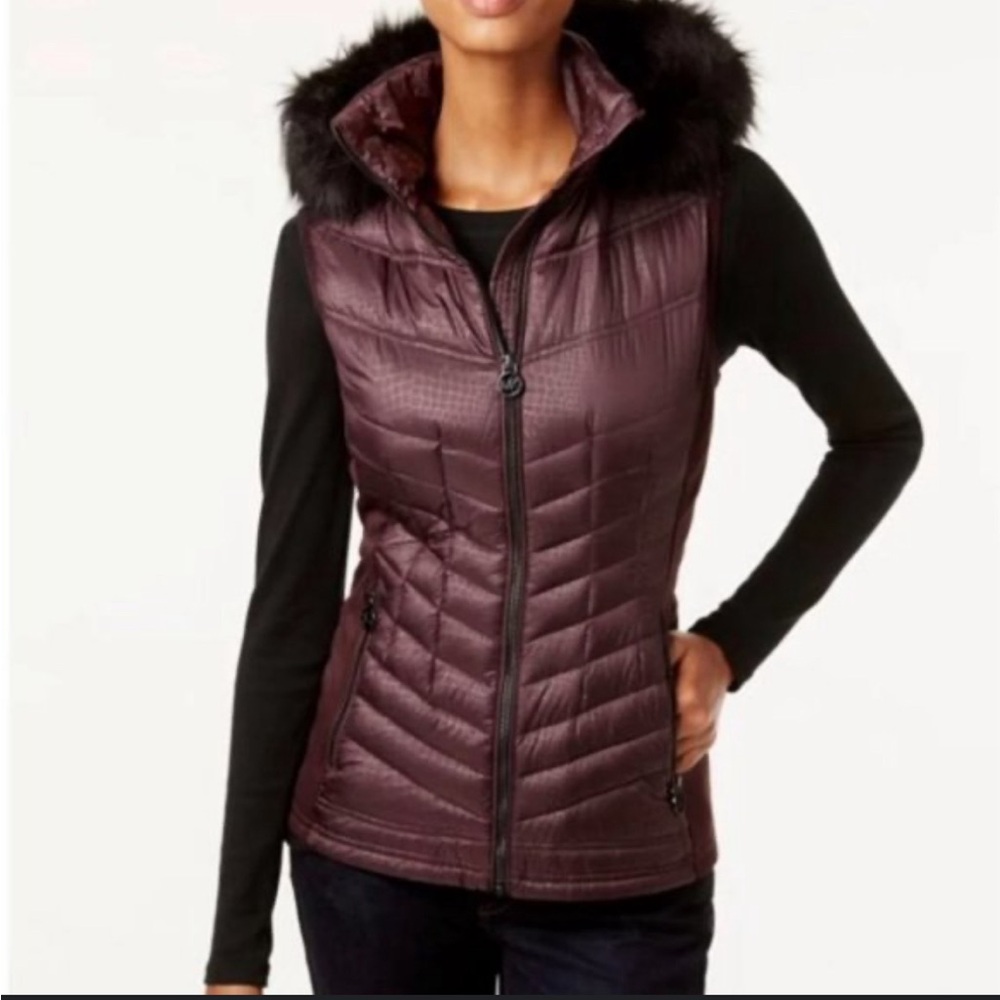 MK Faux fur hooded trim